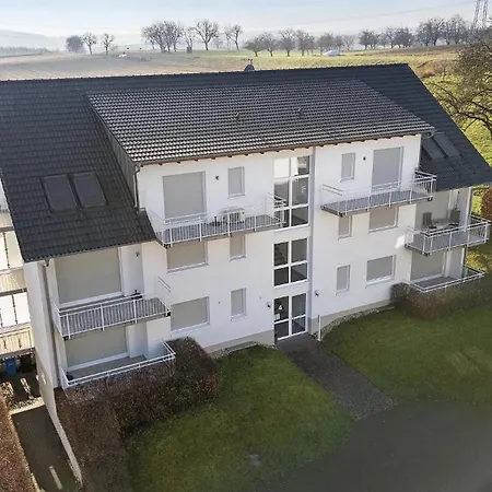 Rebhang Nahe Dem Golfplatz Und Den Thermen * バート・ベリンゲン