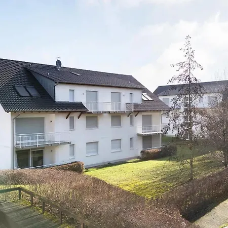 Rebhang Nahe Dem Golfplatz Und Den Thermen