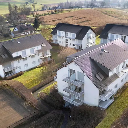 Rebhang Nahe Dem Golfplatz Und Den Thermen